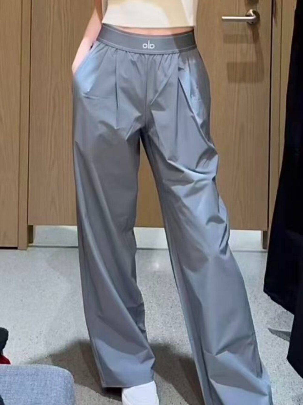 NWT💙 ALO Yoga Suit Up Trouser Steel Grey 💙Casual/Cool Girl (Regular) - Picture 6 of 7